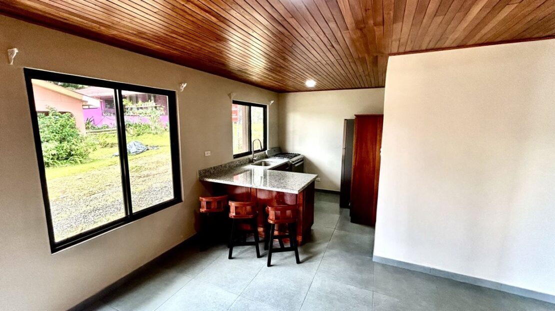 Renovated & Modern 2 Bedroom Home in Nuevo Arenal - Great Starter