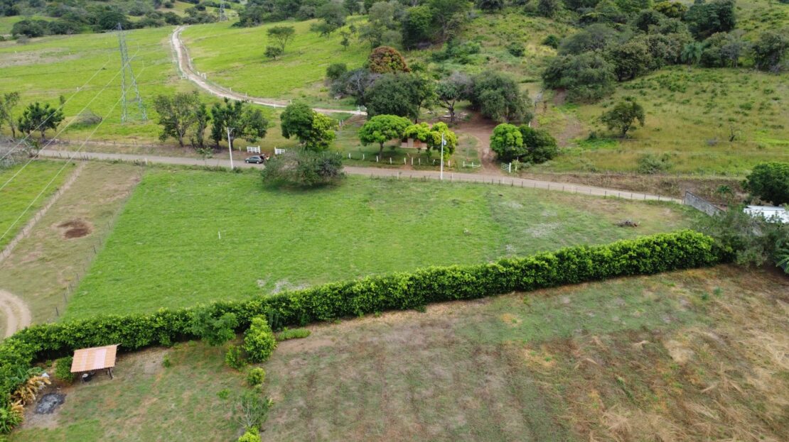 Lots for Sale –  1 km north of the National Production Council (CNP) warehouses