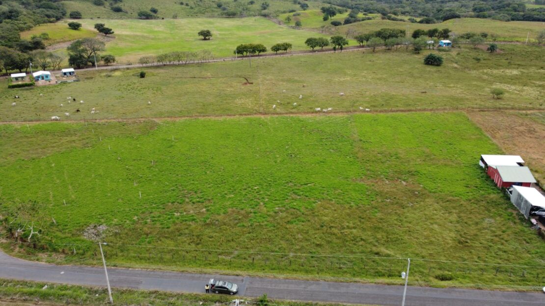 Ready-to-Build Country Lot in Sandillal de Cañas