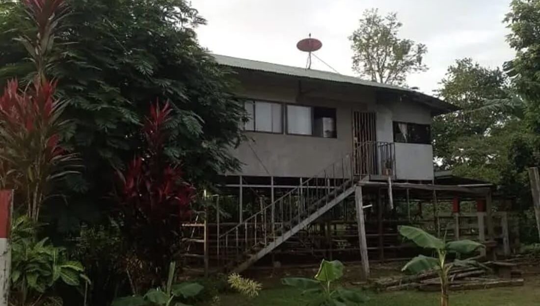  PROPERTY WITH TWO HOMES FOR SALE – PEACEFUL & NATURAL SETTING