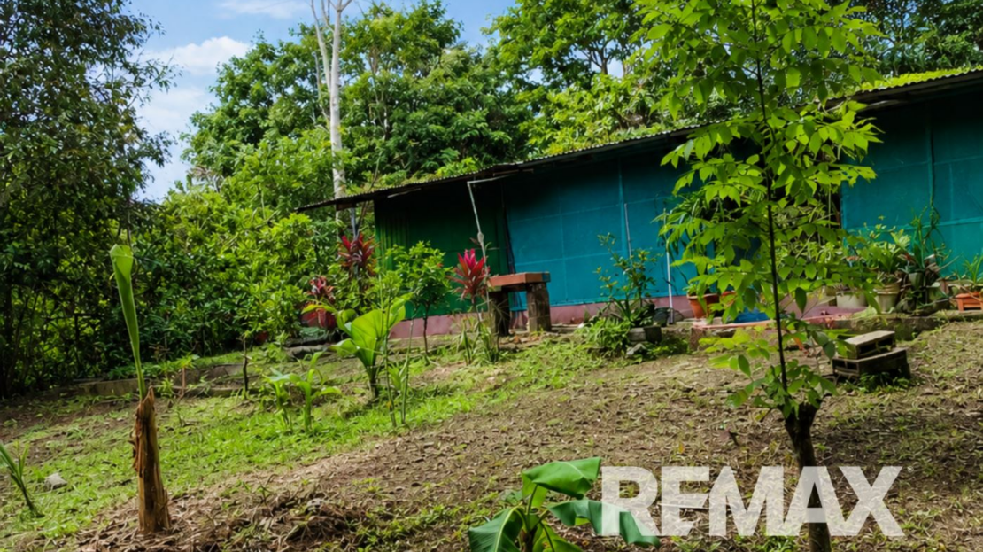HOME FOR SALE IN LLANO AZUL