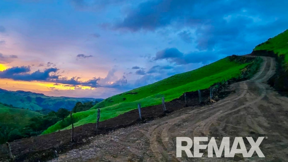Eco farm Senderos de Viento Fresco An Exceptional Investment Combining Water
