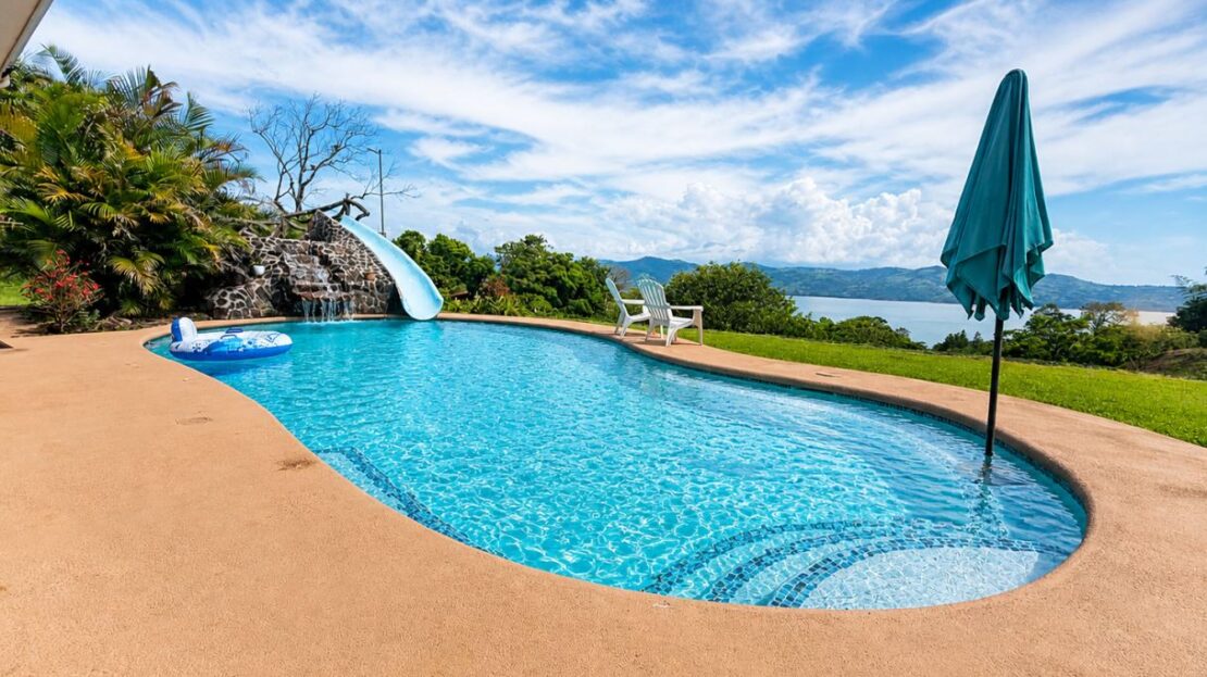 Spectacular Lake Arenal Home with Pool