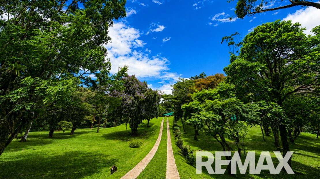 Three-Bedroom Lake View Home Lake Arenal Guanacaste