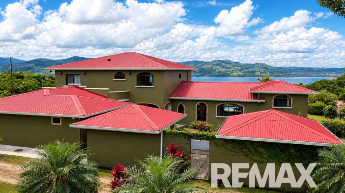 Lake Arenal Guanacaste Luxury Estate | 9 Bedrooms