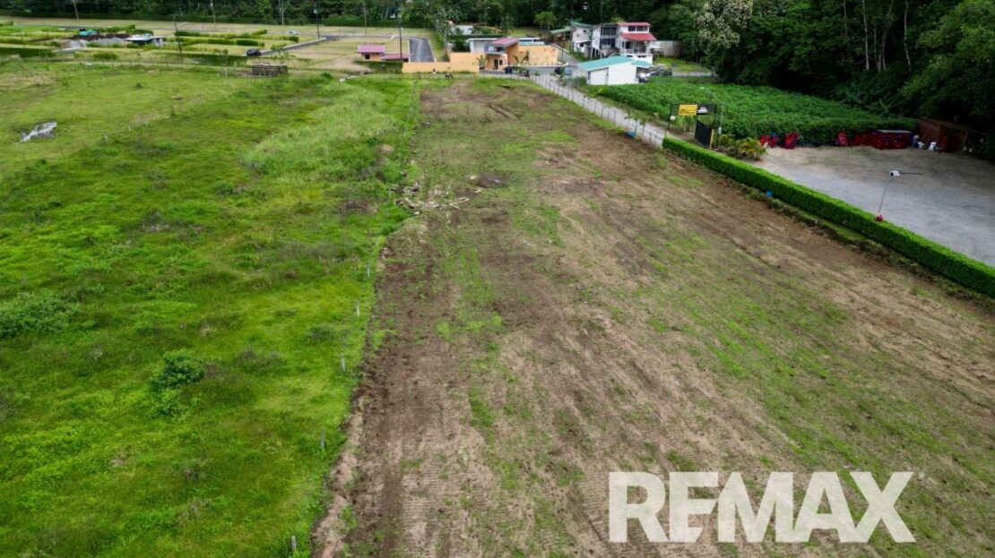 884 m² Central Development Land – La Fortuna