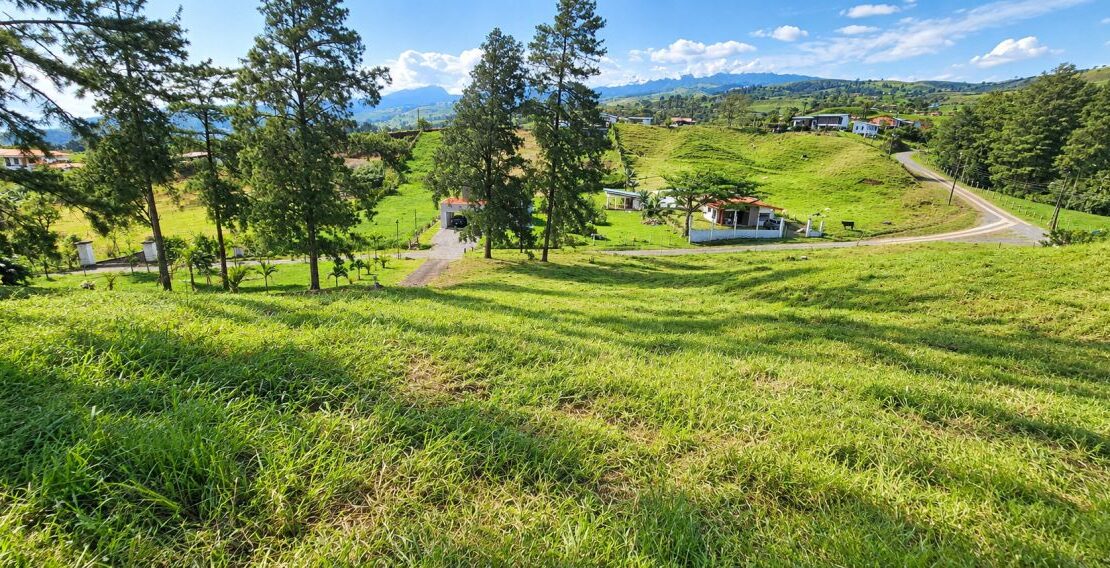 Create Your Dream Home or Airbnb Retreat – 5